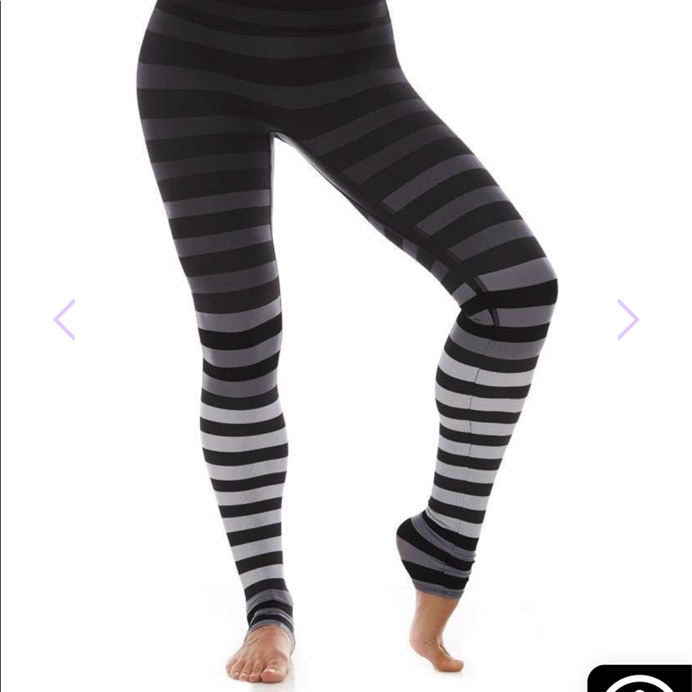 Kdeer size M leggings